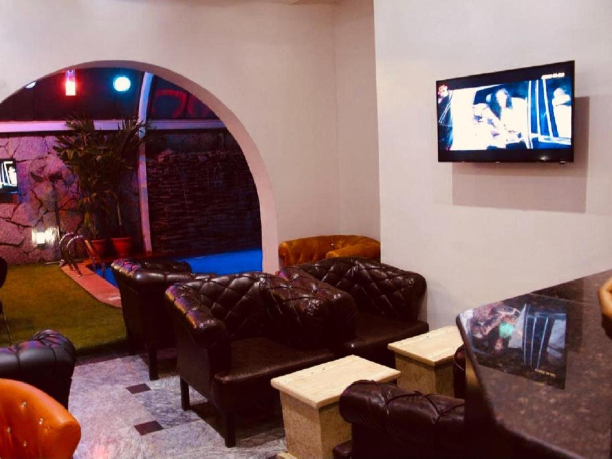 אבוג'ה E-Suite Hotel מראה חיצוני תמונה
