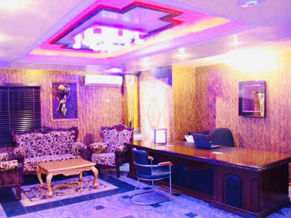 אבוג'ה E-Suite Hotel מראה חיצוני תמונה