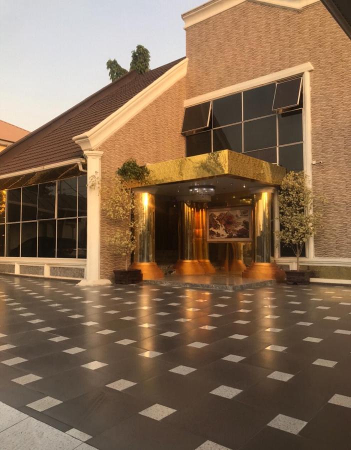 אבוג'ה E-Suite Hotel מראה חיצוני תמונה